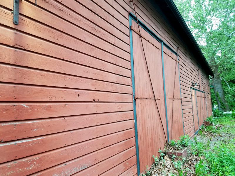 Barn Siding Repair in Kansas City, KS